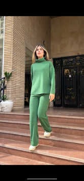 Roma set in green